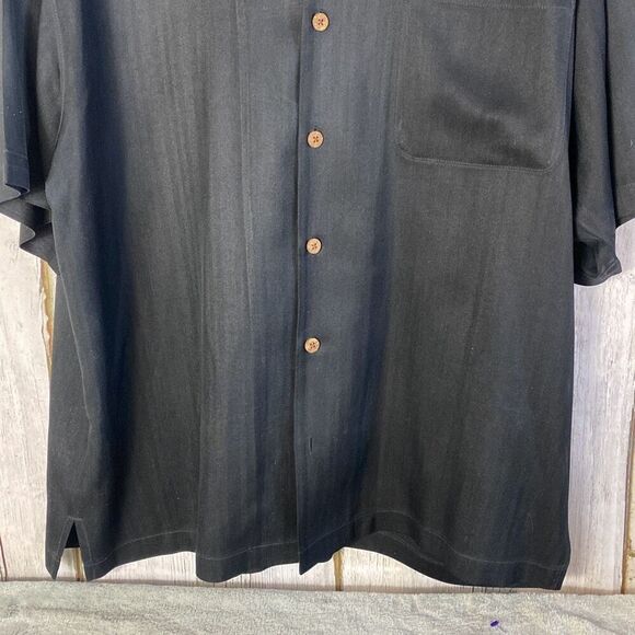 Tommy Bahama Silk Black Button Down Camp Hawaiian Shirt Size L D - Picture 3 of 9